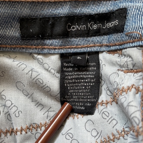 Calvin Klein Jeans. - Picture 4 of 7